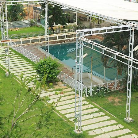 Lokis Forest Inn Hyderabad Exterior foto