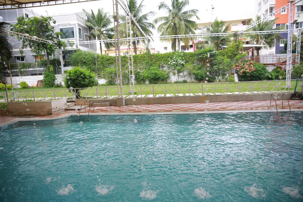 Lokis Forest Inn Hyderabad Exterior foto