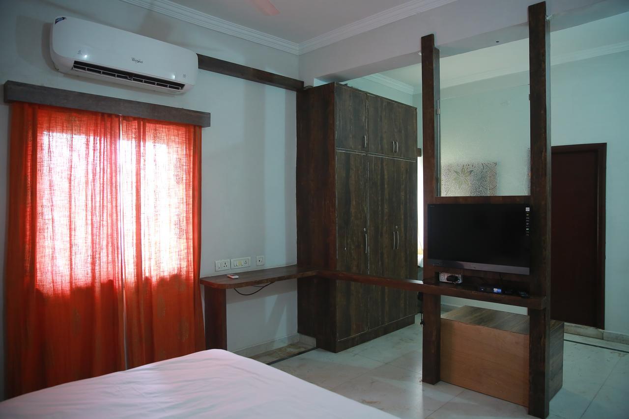 Lokis Forest Inn Hyderabad Exterior foto